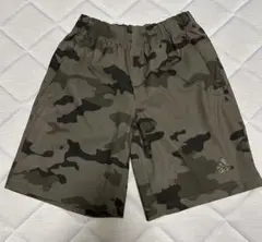 adidas ショートパンツ　Sサイズ