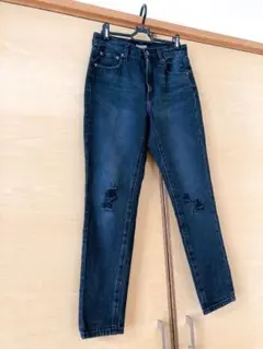 ベイフロー　ブラックデニム　ジーンズ　ダメージ加工