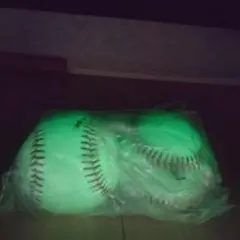夜に光る硬式野球ボール 2個セット