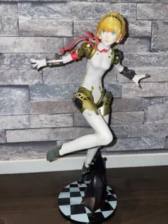 ペルソナ3 1/6スケール アイギス フィギュア