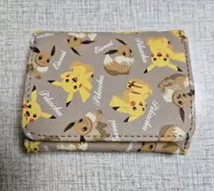 ピカチュウとイーブイのお財布　三つ折り　ポケモン　ポケットモンスター　ベージュ