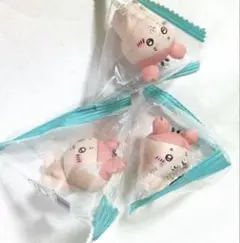 ちいかわ　インテリアミニフィギュア5 古本屋　カニ　マスコット