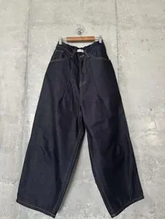 Estudio Niksen Raw Denim Balloon Jeans