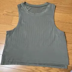 ルルレモンタンクトップ