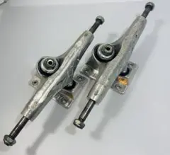 Thunder Trucks 147 ホロー 2個セット bones ブッシュ