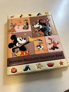 ディズニー スーベニアメダル ケース