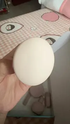 クリーム色 シリコン卵型ボール