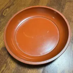 朱塗りの鉢