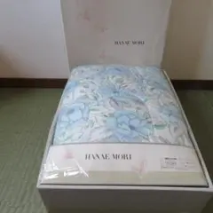 ハナエモリ・　合繊掛け布団　（肌掛）　 140×190cm　　綿100％