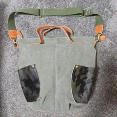 オリーブグリーン トートバッグ カモフラージュポケット