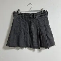 GU ダークグレー プリーツスカート