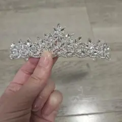 【新品】シルバー 花モチーフ ティアラ