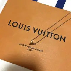 ルイヴィトン LOUIS VUITTON ネックレス エセンシャルV