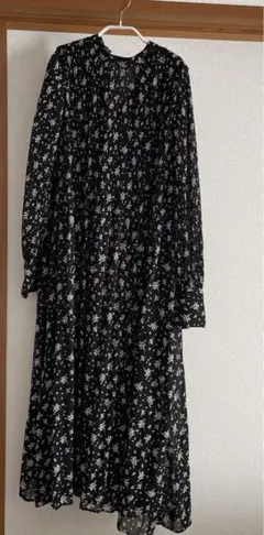 ミラオーウェン 花柄シフォンワンピース