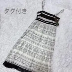 【タグ付き】　レース ワンピース 白 黒 裏地 S キッズ 150 細身 総柄