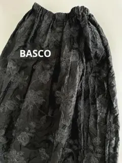 バスコ　BASCO 刺繍スカート