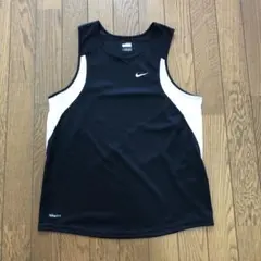 ナイキ　ランニングタンクトップ　ブラック