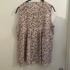 花柄 ノースリーブトップス Mサイズ