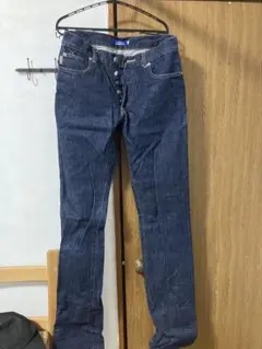 Burberryのジーンズ