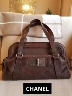 CHANEL ショルダーバッグ (Brown)
