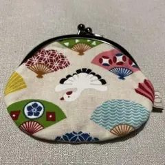 扇子と白鳥柄の布製コインケース