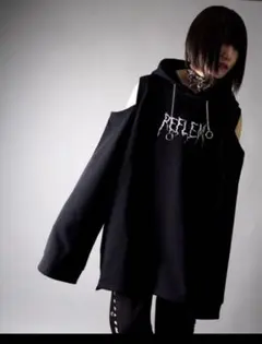 試着のみ REFLEM カッティングショルダーパーカー