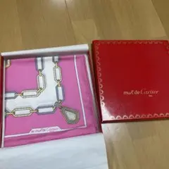 Cartierカルティエ 大判スカーフ ハンカチ ロゴプリント ピンク白ゴールド