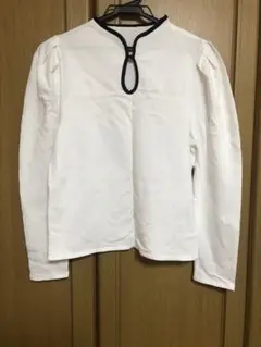 【夏休みのみお値下げ中】ロペマドモアゼル　Tシャツ　ホワイト　チャイナ　ロンT