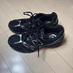 ニューバランス　MR328BK 25cm