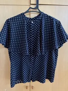 【美品】ネイビー ドット柄 ノースリーブシャツ