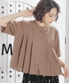 Honeys lusso プリーツブラウス　Mサイズ　新品タグ付き
