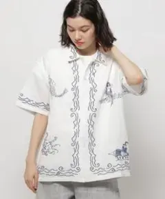 「INDIA is BEAUTIFUL」 シーモチーフ 半袖 シャツ