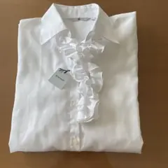 フリル付きホワイトシャツ M