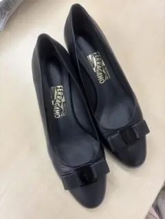 FERRAGAMO ブラック バレリーナフラットシューズ