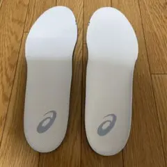 バッシュ　インソール　アシックス
