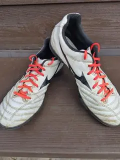 Mizuno モナルシーダサッカーシューズ ホワイト/ブラック/