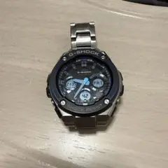 生産終了品 G-SHOCK メタルベルト GST-W100D 電波ソーラー 生産終了品 G-SHOCK メタルベルト GST-W100D 電波ソーラー