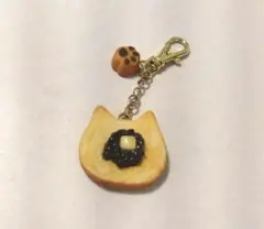 ねこ食パン　バタートースト