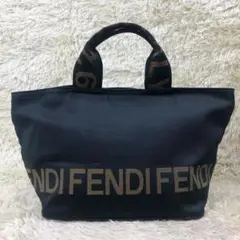 美品✨フェンディ ナイロン ハンドバッグ ブラック ロゴ