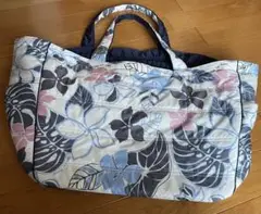 【美品】Hula Lani フララニハワイ　中綿キルティングトートバッグ　大容量