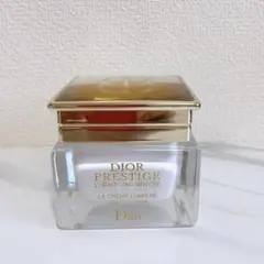 ディオール プレステージ ホワイト ラ クレーム ルミエール 容器