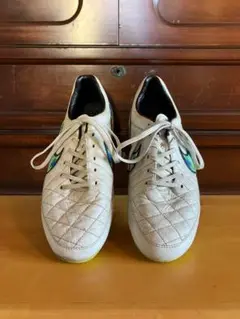 「最終値下げ」Nike Tiempo スパイク　SG 取り替え式　27.5㎝ 2025年最新】ティエンポ sg 27.5の人気アイテム - メルカリ