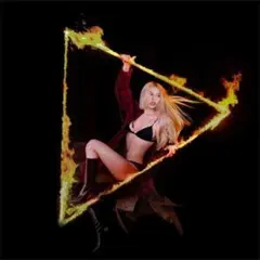 エイバ・マックス Ava Max ドント・クリック・プレイ