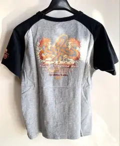 PIKO ピコ カジュアルTシャツトップス 龍 ロゴデザイン 黒 ライトグレー②