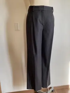 theory セオリーダークグレー ストライプ ワイドパンツ