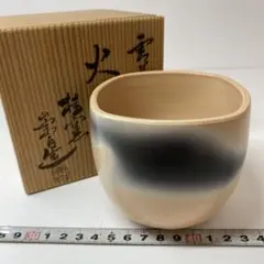 送料込【逢絢亭】茶道具 蓋置 京焼 雲華焼 白 臼形蓋置  寄神崇白 共箱入り 送料込【逢絢亭】茶道具 蓋置 京焼 雲華焼 白 臼形蓋置 寄神崇白