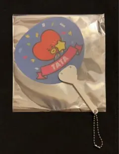BT21 ポップアップストア 購入特典 ミニうちわキーホルダー TATA