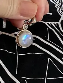 ペンダントトップ