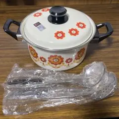 【新品未使用】コトブキ　ホーロー鍋　お玉2点つき