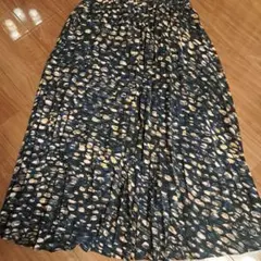 プリーツロングスカート 紺柄